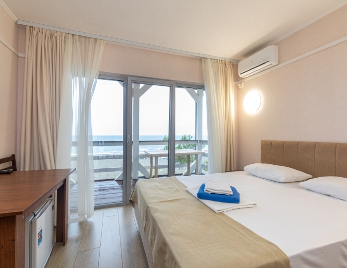 Коттедж 4-местный 2-комнатный коннект в коттедже п.Морской - Дом отдыха «Золотые пески» Пицунда