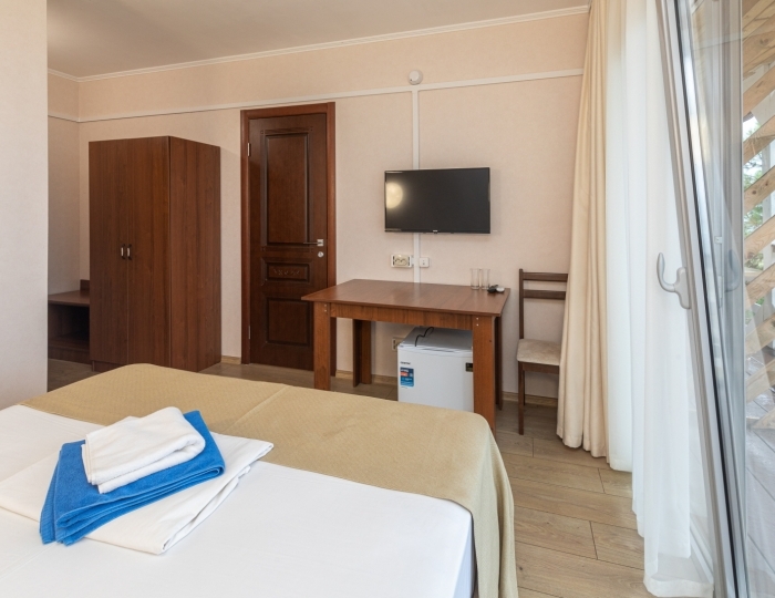 Коттедж 4-местный 2-комнатный коннект в коттедже п.Морской - Дом отдыха «Золотые пески» Пицунда