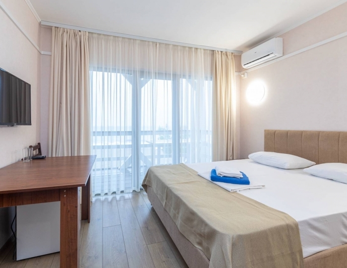 Стандарт 4-местный 2-комнатный стандарт коннект - Дом отдыха «Золотые пески» Пицунда