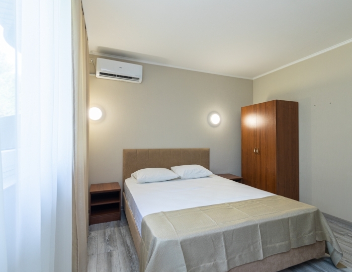 Эконом 2-местный 1-комнатный DBL, корпус 1, горная сторона, без балкона - Дом отдыха «Золотые пески» Пицунда